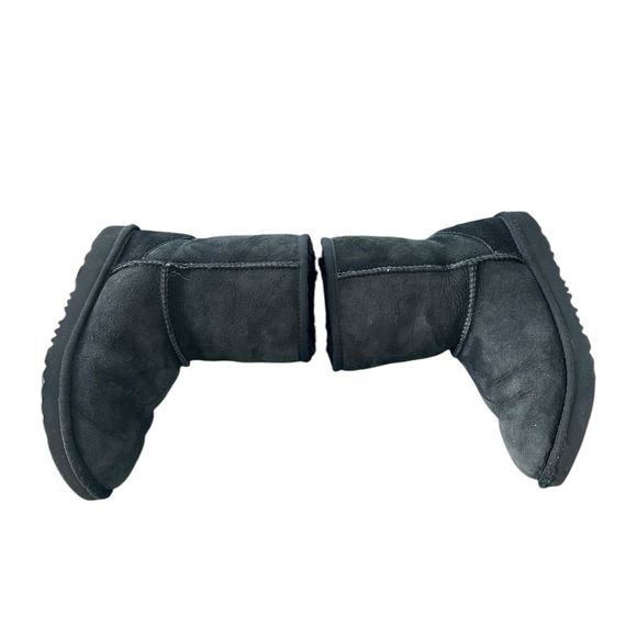 UGG Women's Classic Short II Suede Boots Black Size 3‎ Winter Casual - Picture 1 of 5